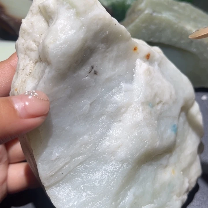 和田玉未镶嵌珠宝奇石