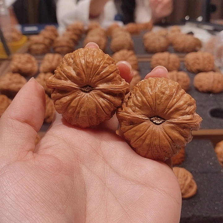 昭***阳吊坠桃核山地南瓜44