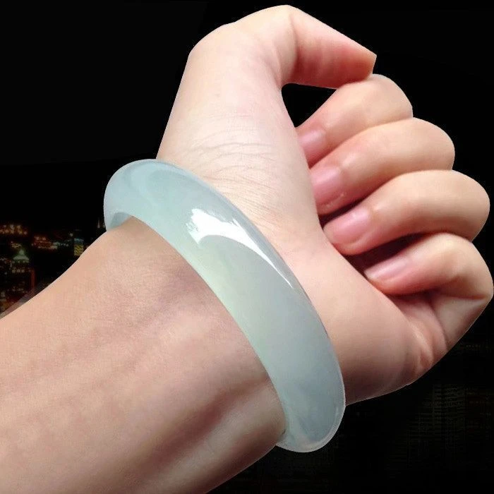 天然正品玉手镯玉镯子经典款玉镯玉石手镯