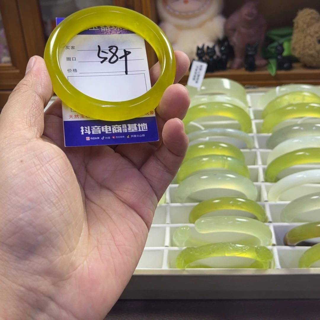 蛇纹石玉未镶嵌手镯508