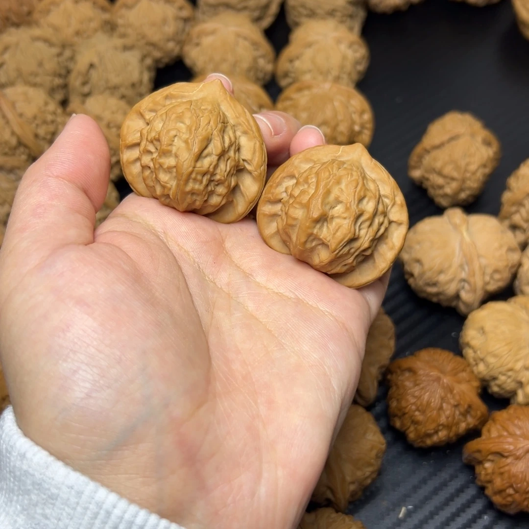 文玩核桃吊坠大耳朵图图40磕尖