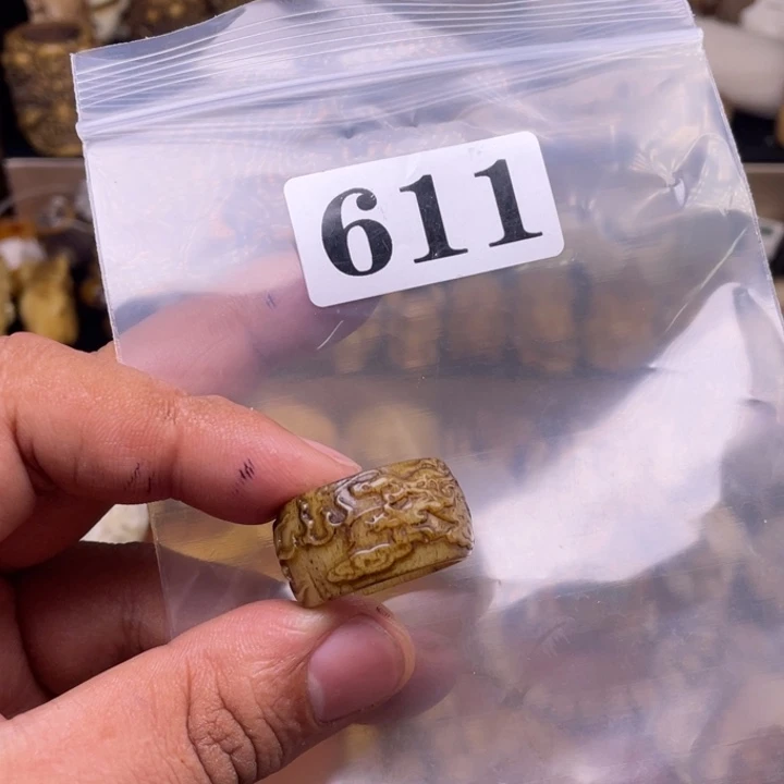 驼骨摆件天***?人工忙着