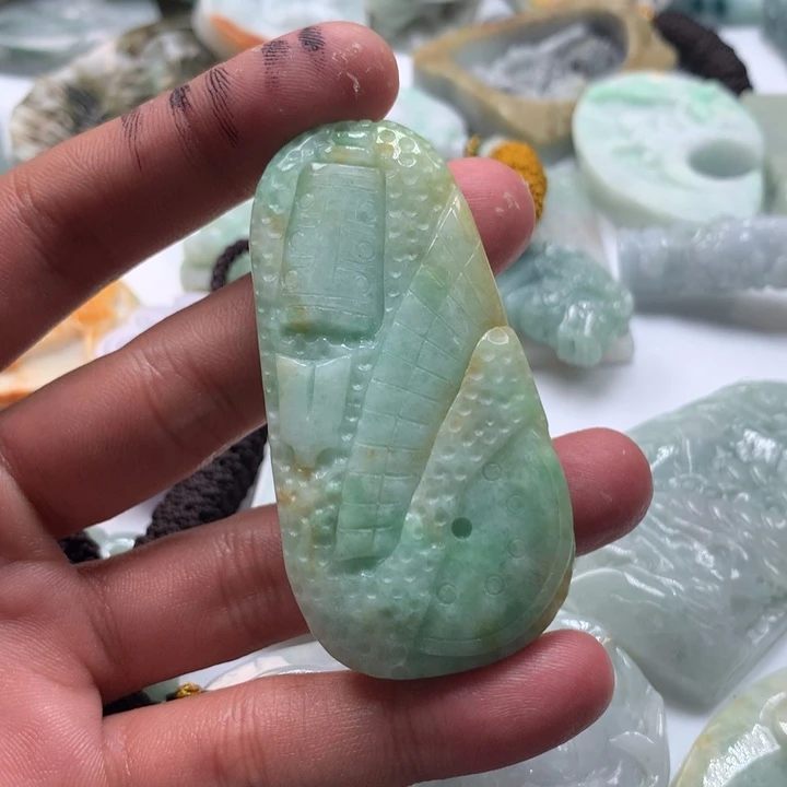 颈饰未镶嵌翡翠保真天然a货翡翠