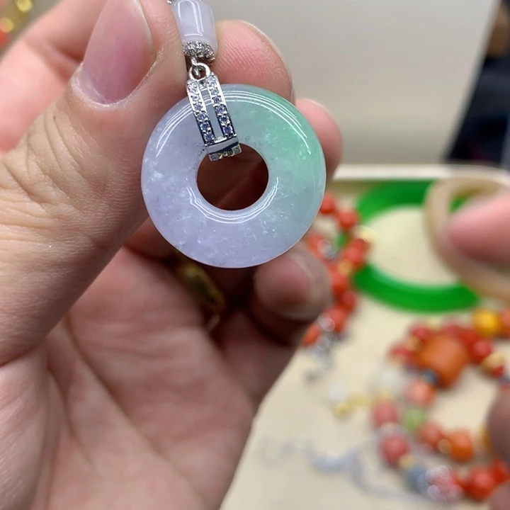 翡翠颈饰未镶嵌吊坠规格