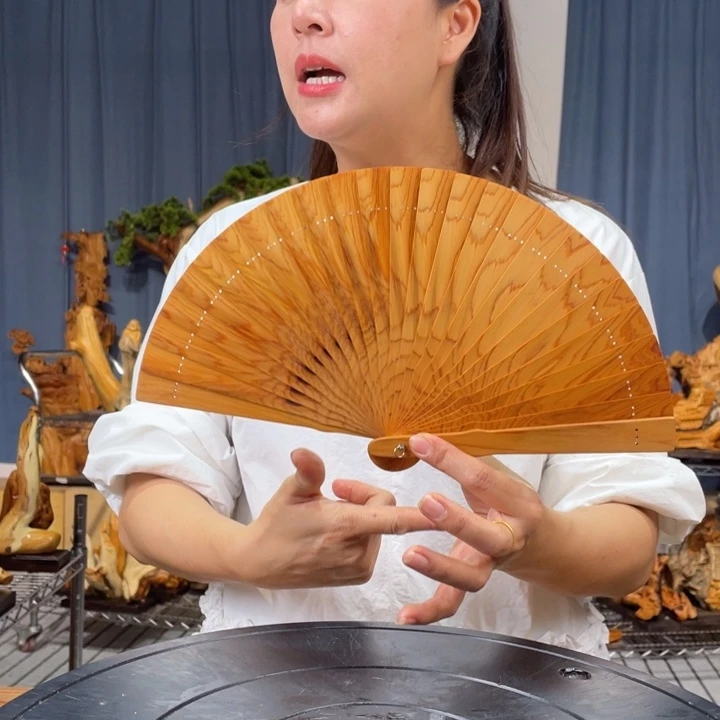 柏木（崖柏）扇子礼盒