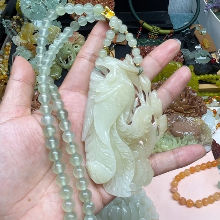 紫***迷蛇纹石玉未镶嵌颈饰