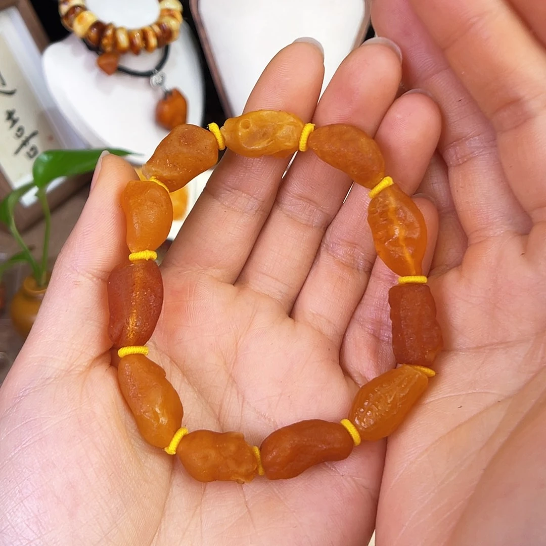 琥珀珠宝奇石未镶嵌爱****鱼，