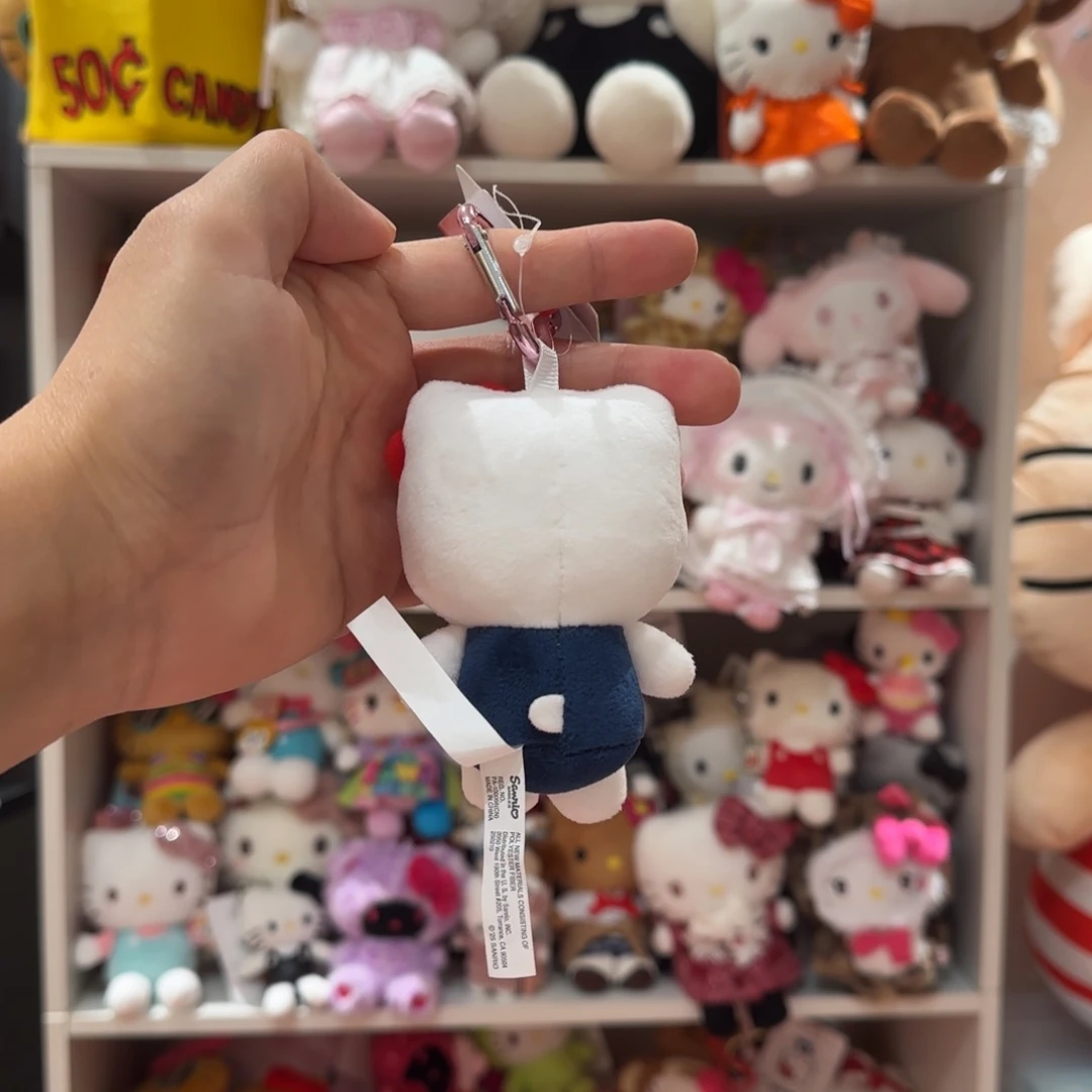 毛绒预存kt挂件lll