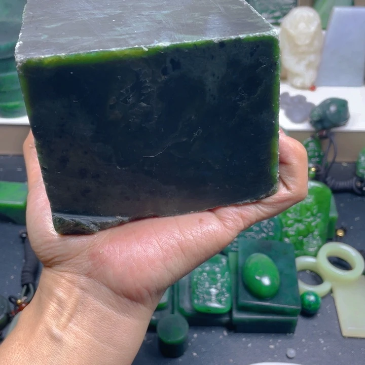 和田玉未镶嵌珠宝半成品