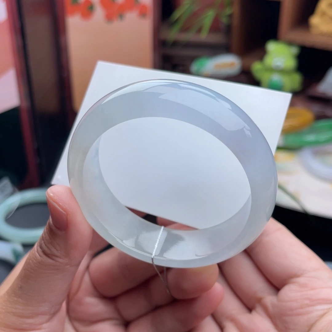 未镶嵌手镯翡翠轮胎