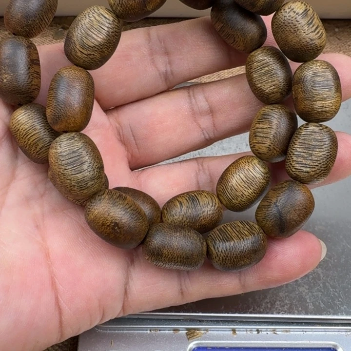 吃***的手串沉香金沙叶手串21克加