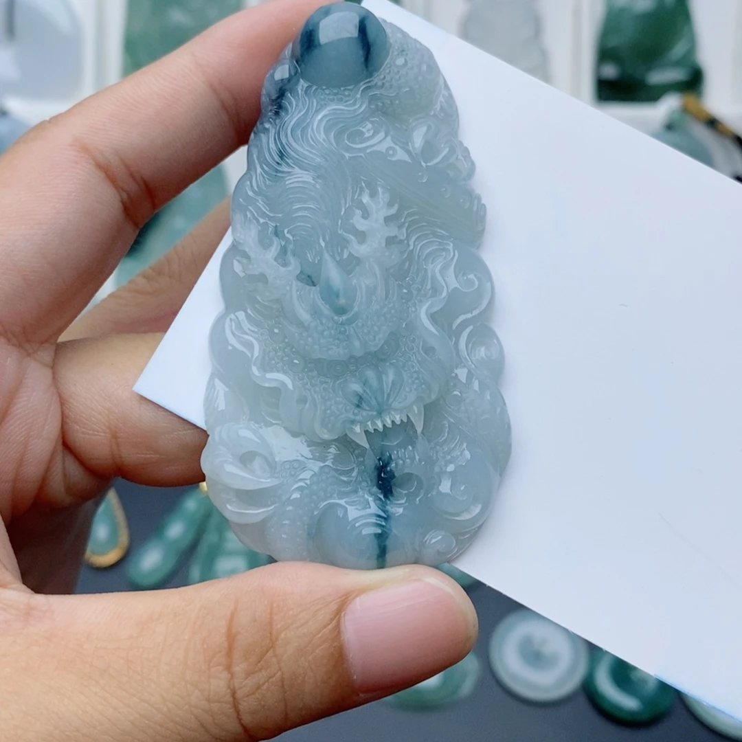 颈饰未镶嵌翡翠龙