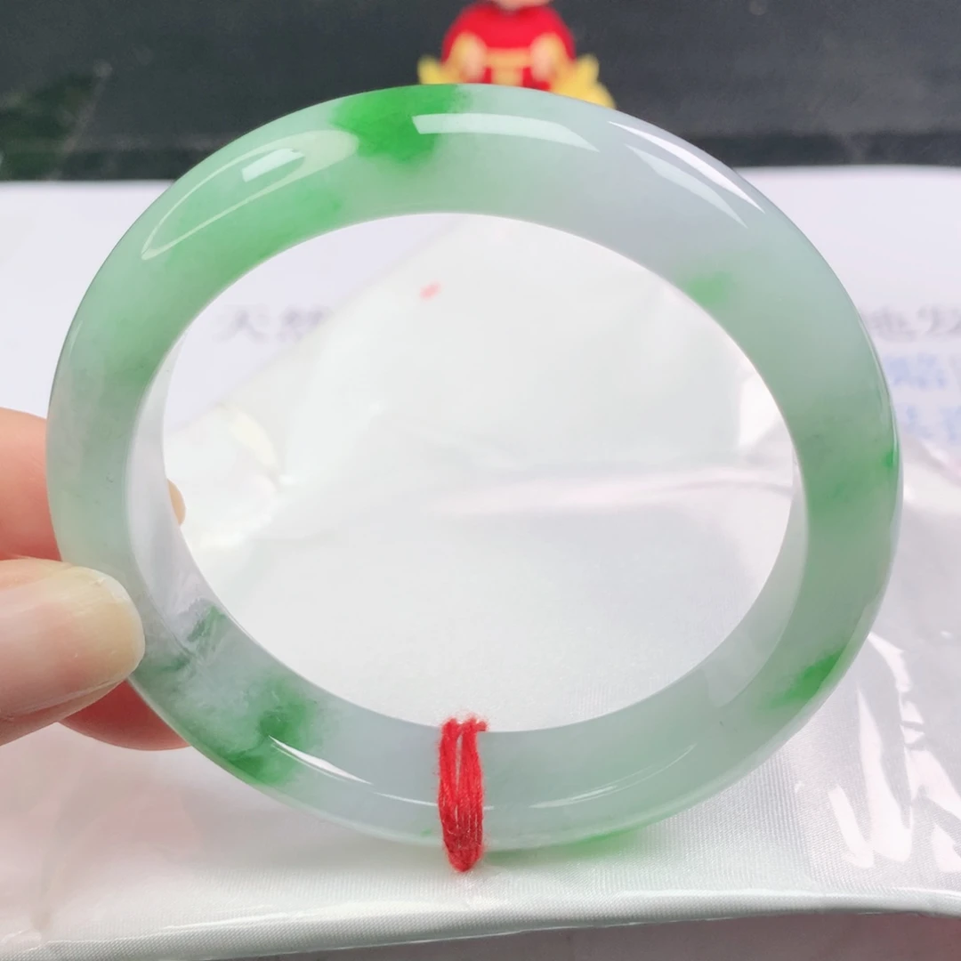 翡翠未镶嵌手镯正