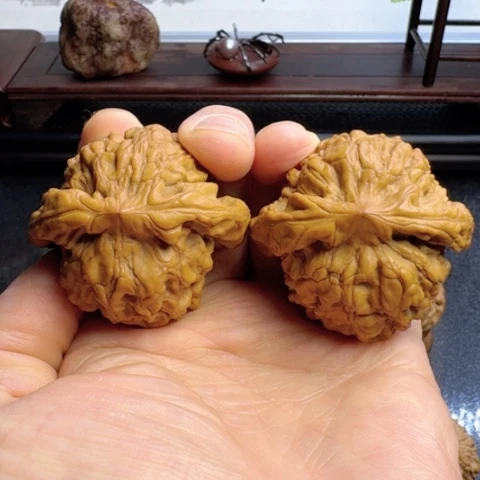 文玩核桃吊坠龙鼎