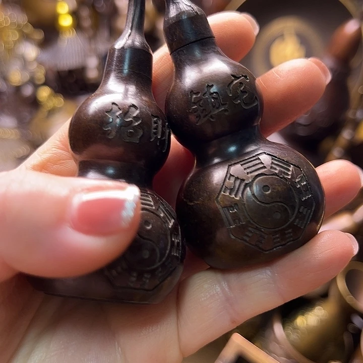 铜23335666778899988789