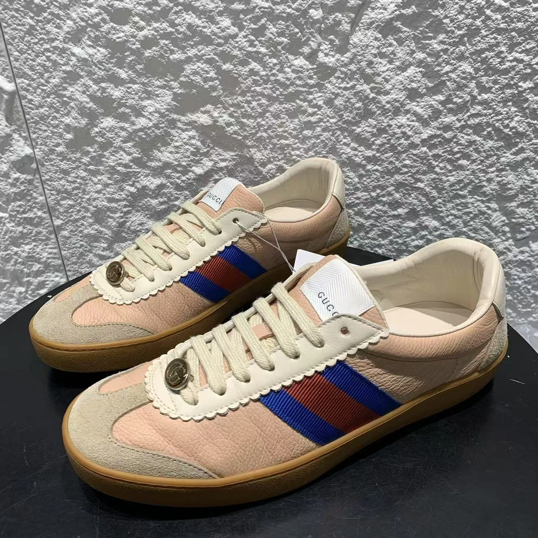 99新 GUCCI/古驰 37码/仔仔女鞋/无配件/粉色德迅复古板鞋 935