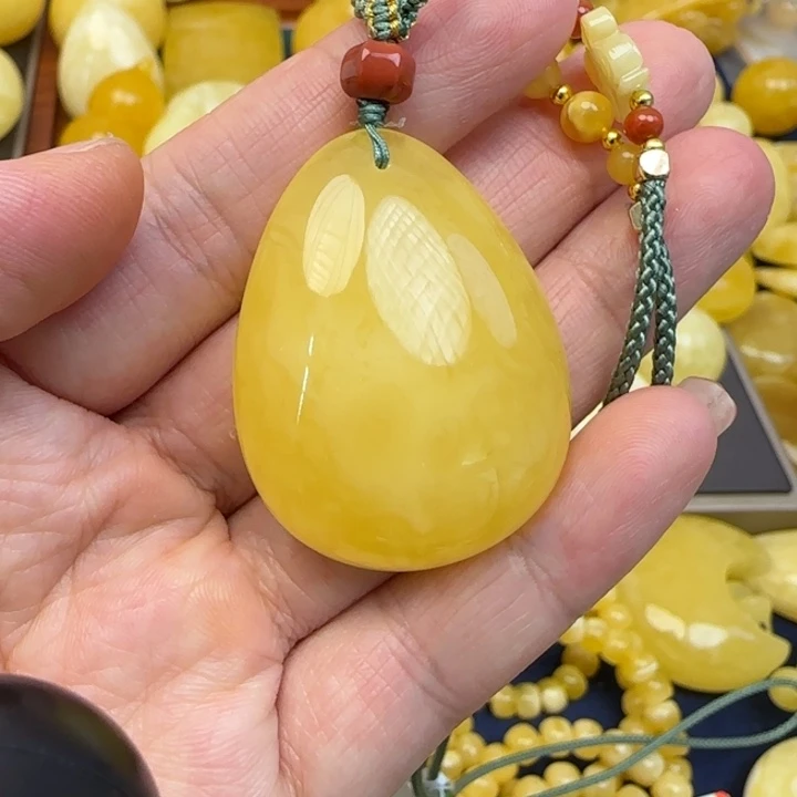 未镶嵌颈饰蜜蜡天然蜜蜡