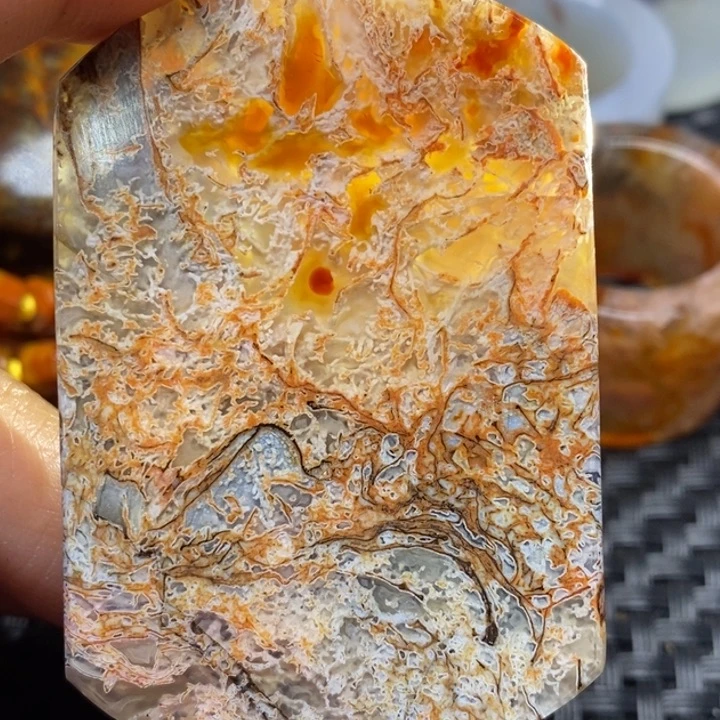 玛瑙/玉髓颈饰未镶嵌翟****心