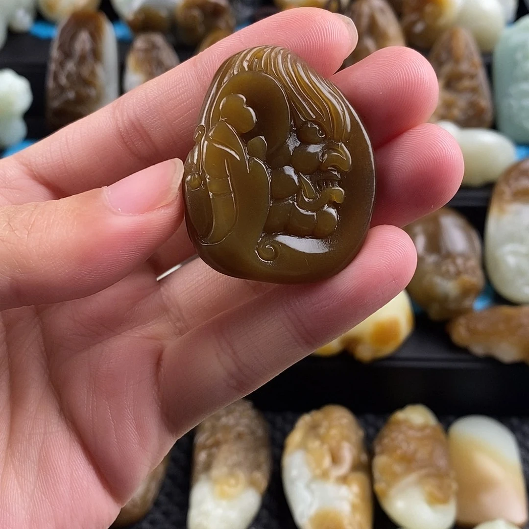 和田玉挂件未镶嵌