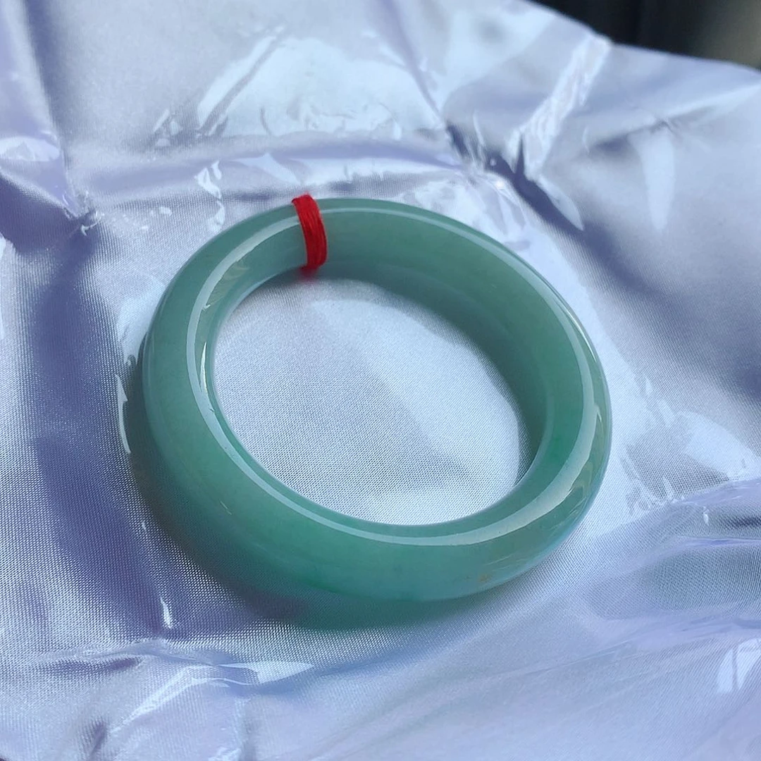 【闪购商品】未镶嵌手镯翡翠54+