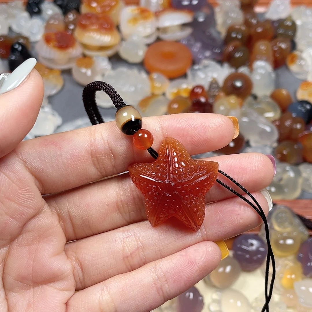 玛瑙/玉髓颈饰未镶嵌哎***?