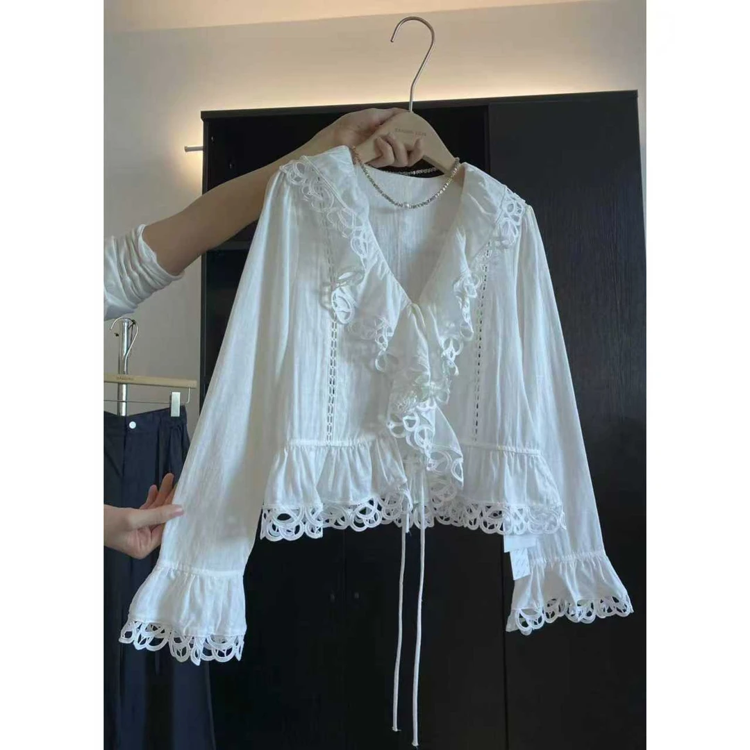 璎婲sᴀᴋᴜʀᴀ【格格巫】车岚法式甜美温柔风蕾丝荷叶边泡泡袖百搭衬衫