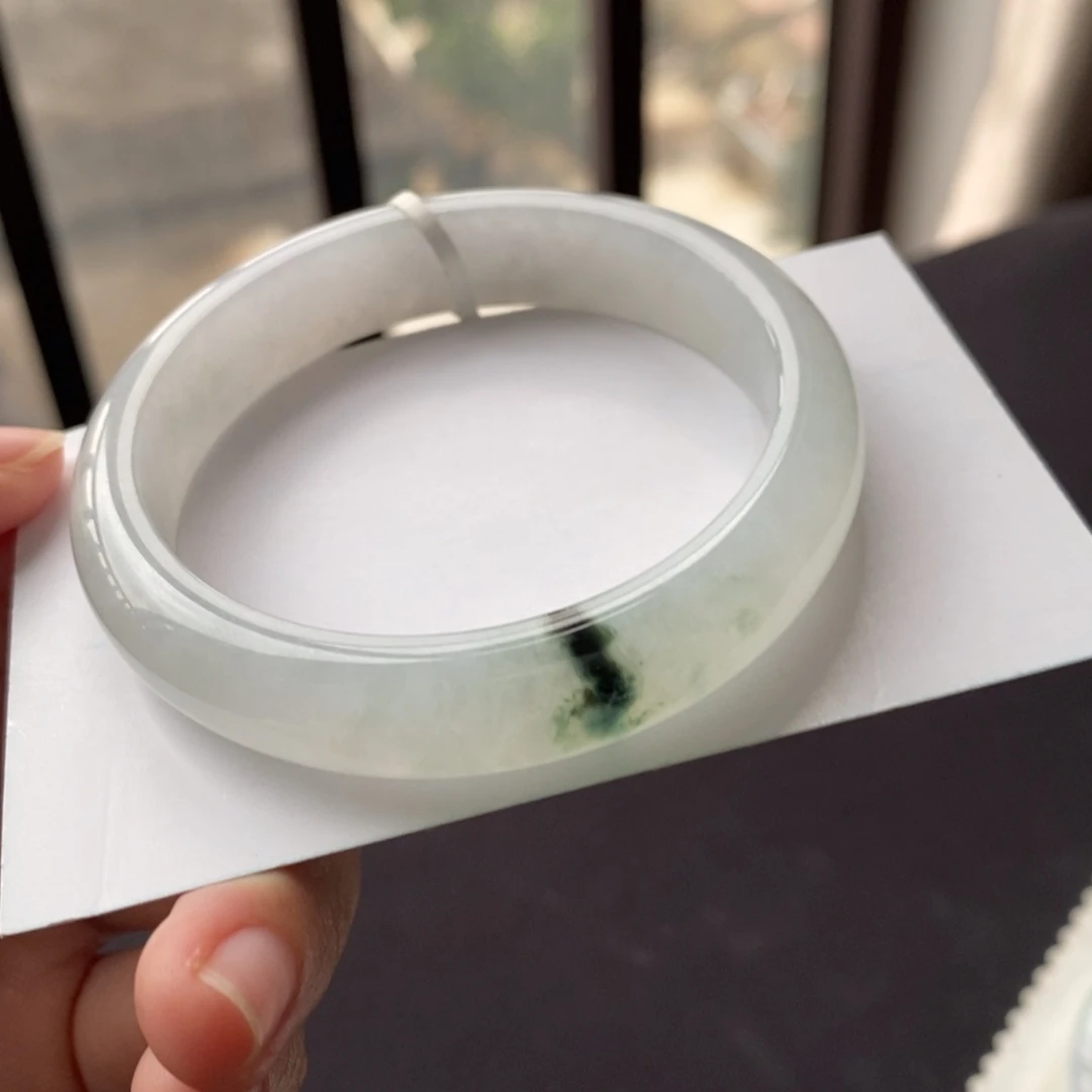 翡翠未镶嵌手镯53.7正圈水墨花