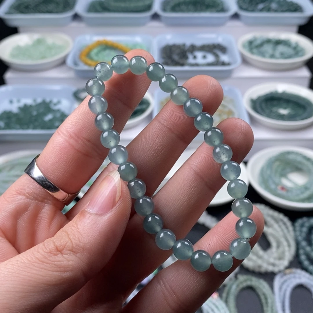翡翠散珠天然a货翡翠卡6.8mm浅蓝水手串