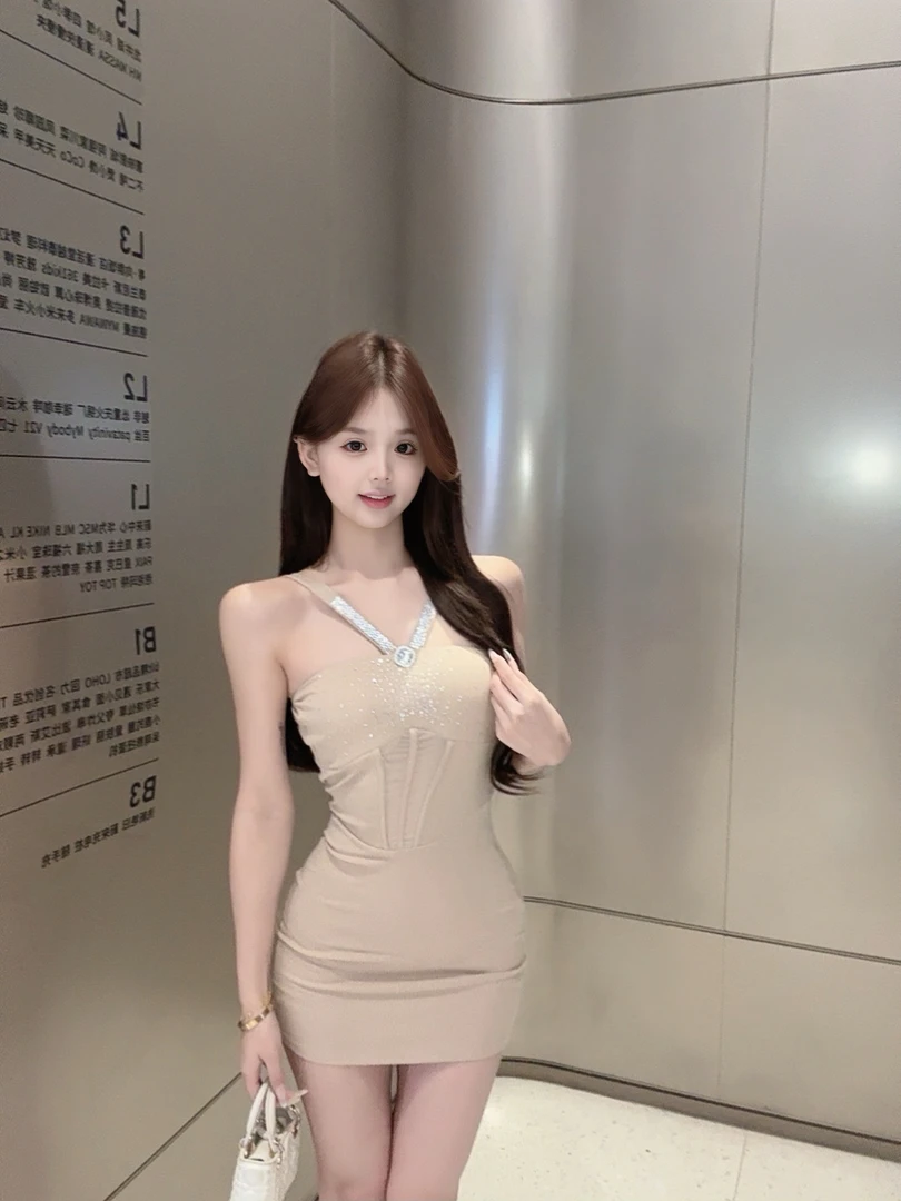 【CUTE专属】气质名媛吊带连衣裙镶钻高级感裙子修身包臀裙