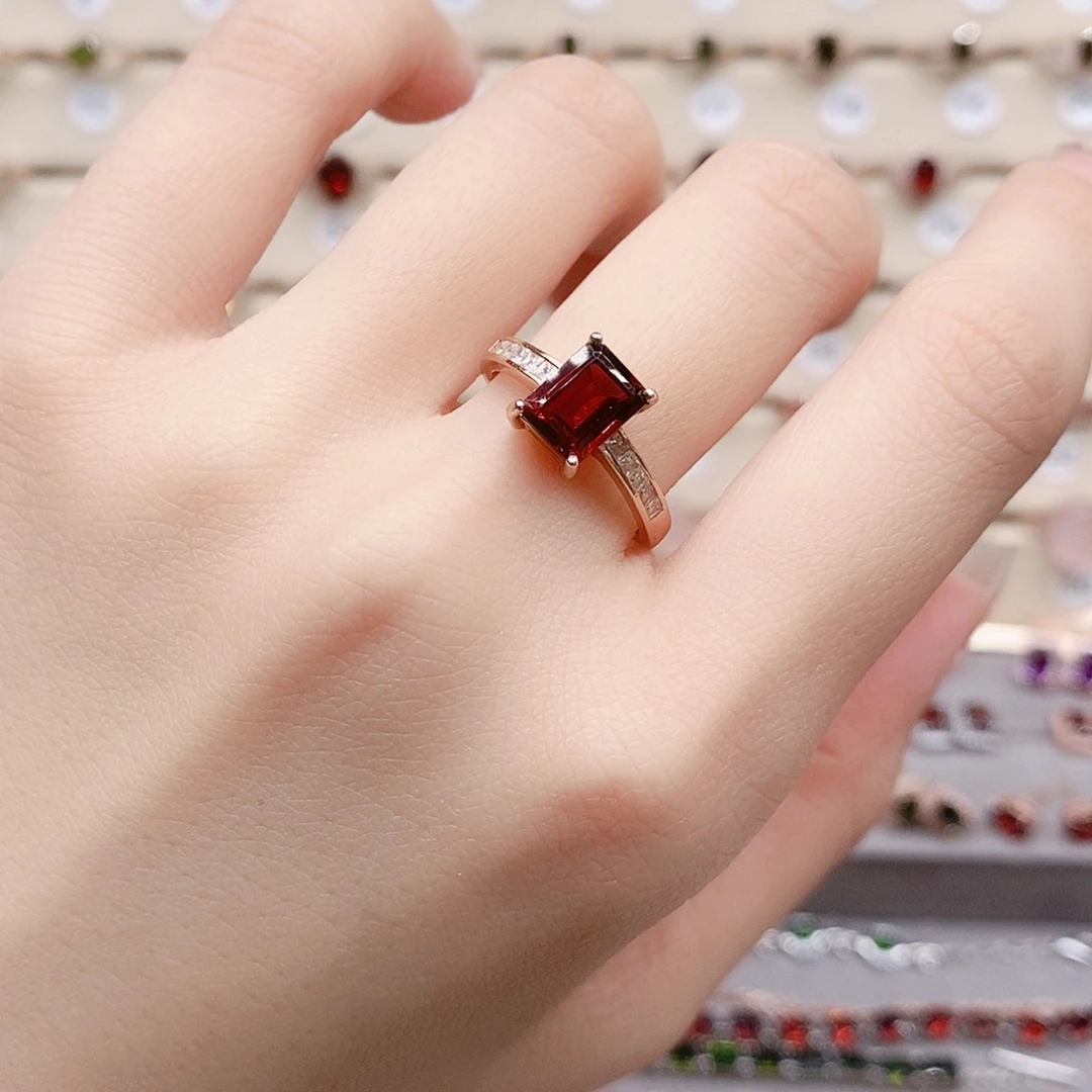 石榴石戒指银S925镶嵌戒指