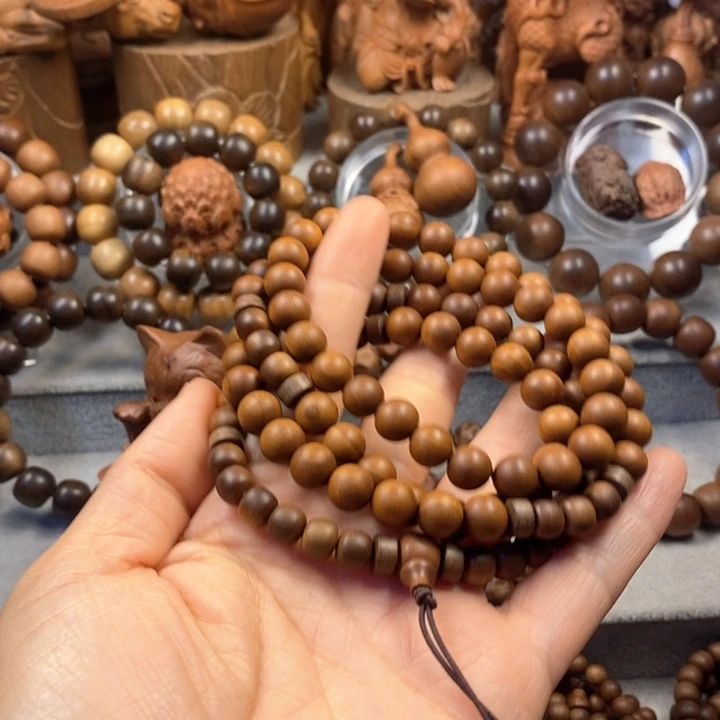 嗨***友檀香木手串/手链老山檀红肉0.8设计款老料+4*7药片
