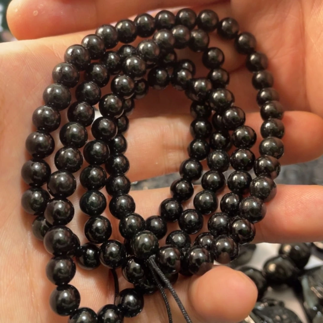 【闪购商品】翡翠吊坠(不含链)未镶嵌卡7左右