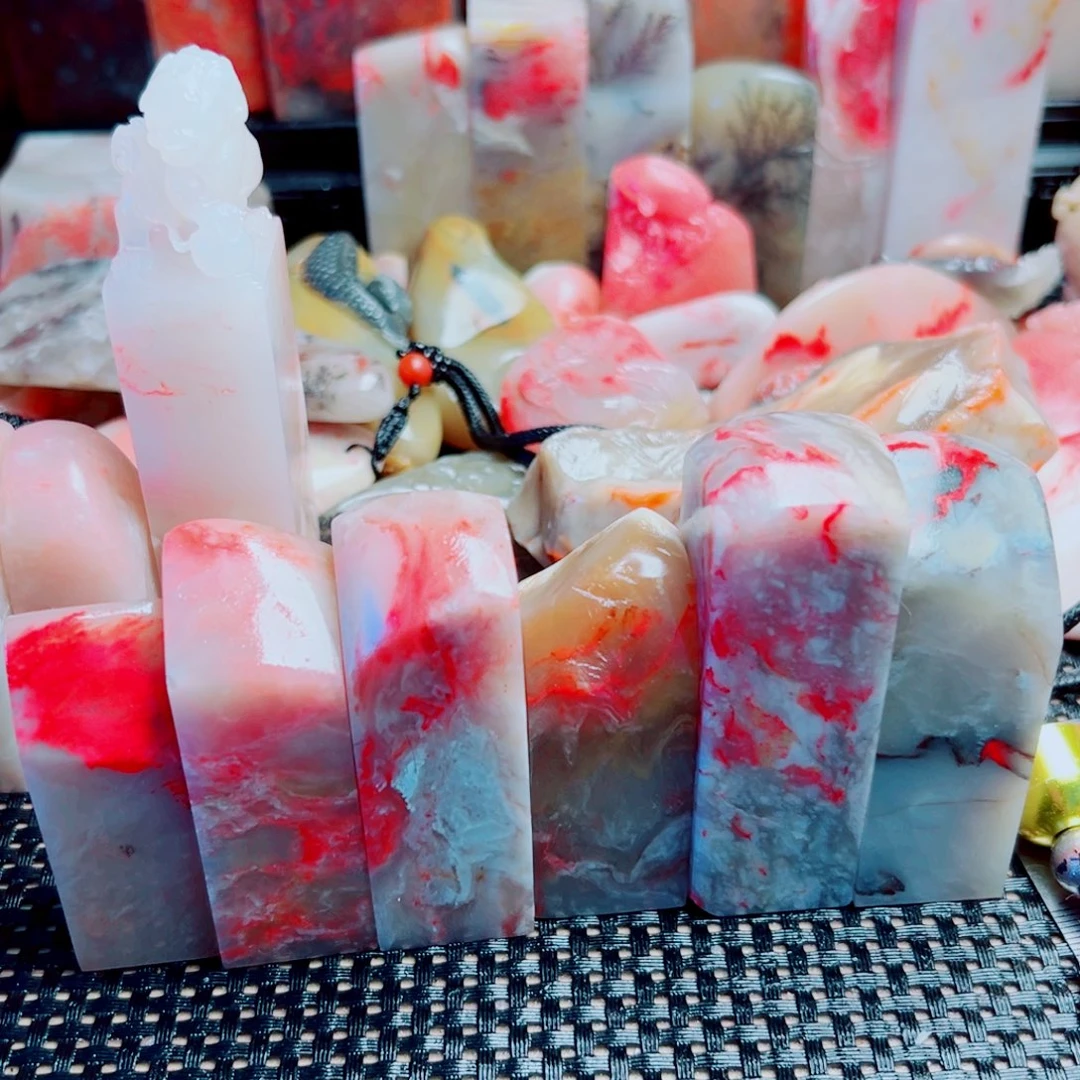 阿****巴林石巴林石鸡血印章