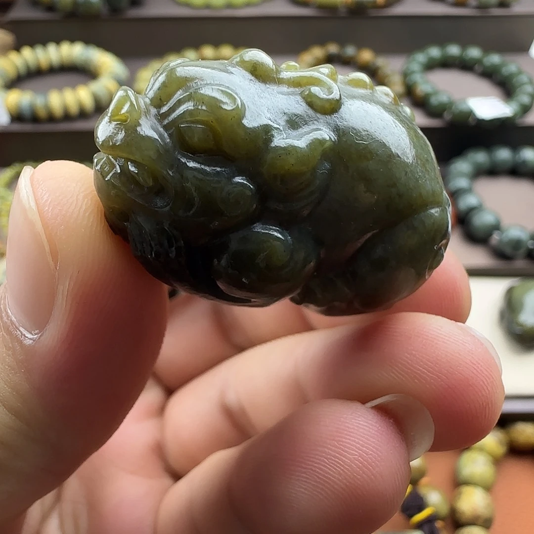 岫岩河磨玉（透闪石质玉）未镶嵌珠宝奇石