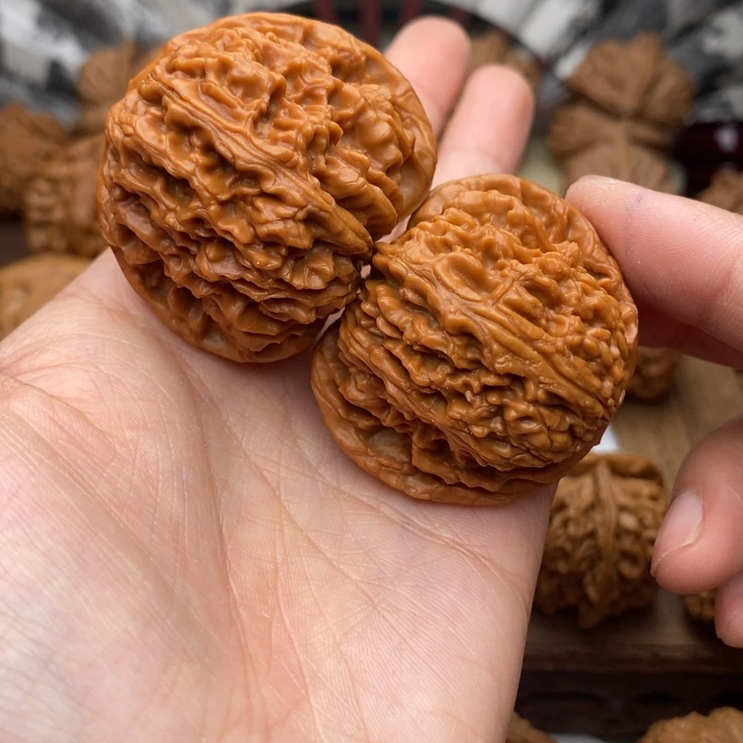 文玩核桃把件153号42.5南疆