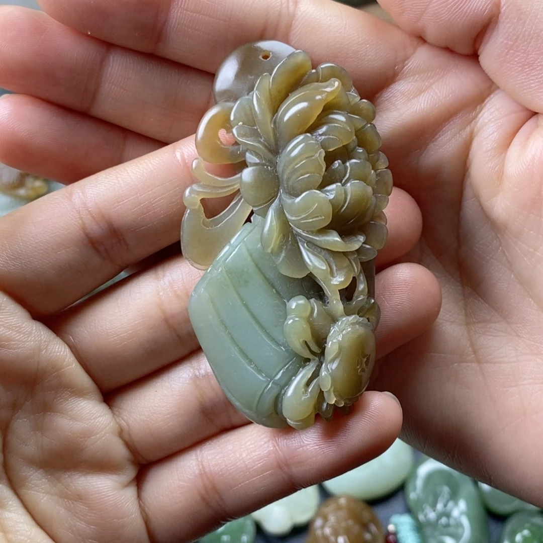 未镶嵌和田玉挂件