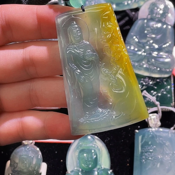 翡翠颈饰未镶嵌58，