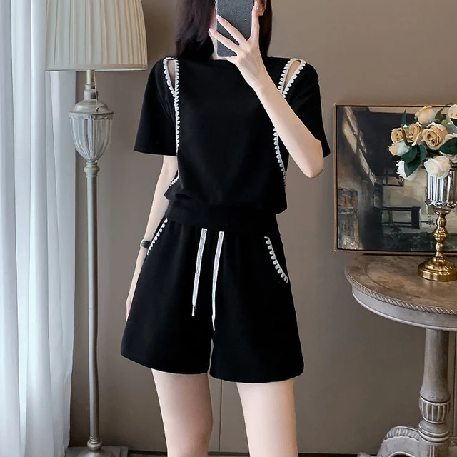 网红运动休闲套装女夏季宽松时尚减龄洋气炸街露肩短袖短裤两件套