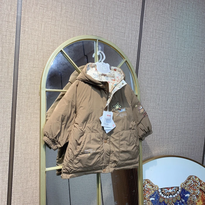 AB636    宝宝卡其色防寒上衣外套    冬款