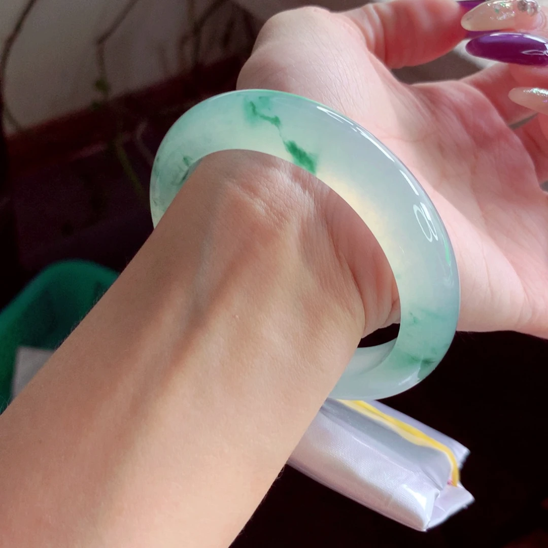 翡翠手镯未镶嵌55.5 高货强推！绝美冰飘绿花 灵