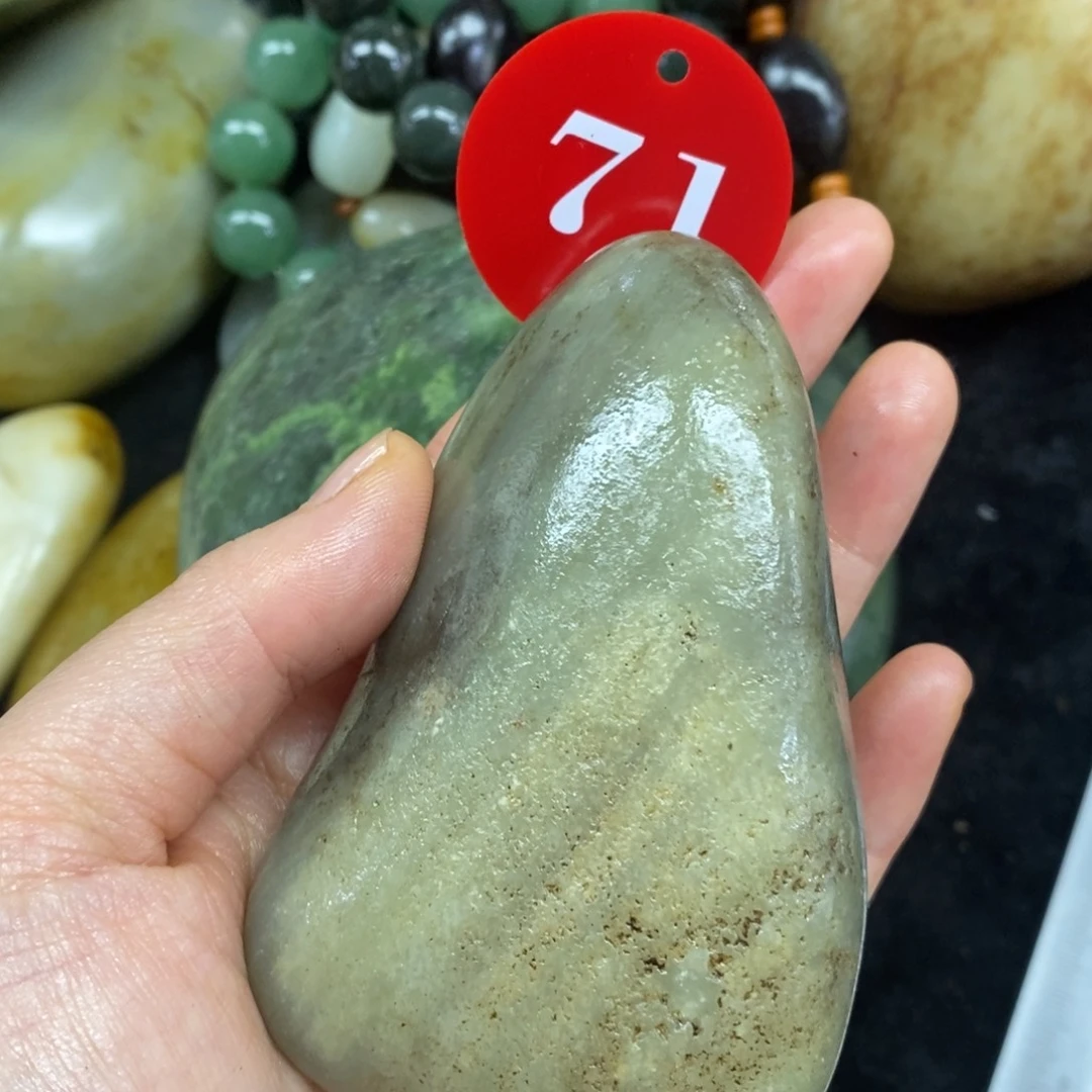 未镶嵌和田玉（糖玉）挂件