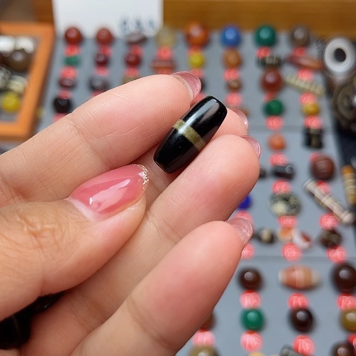 未镶嵌玛瑙/玉髓珠宝半成品刘*林