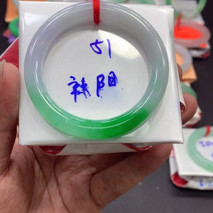未镶嵌手镯翡翠翡翠