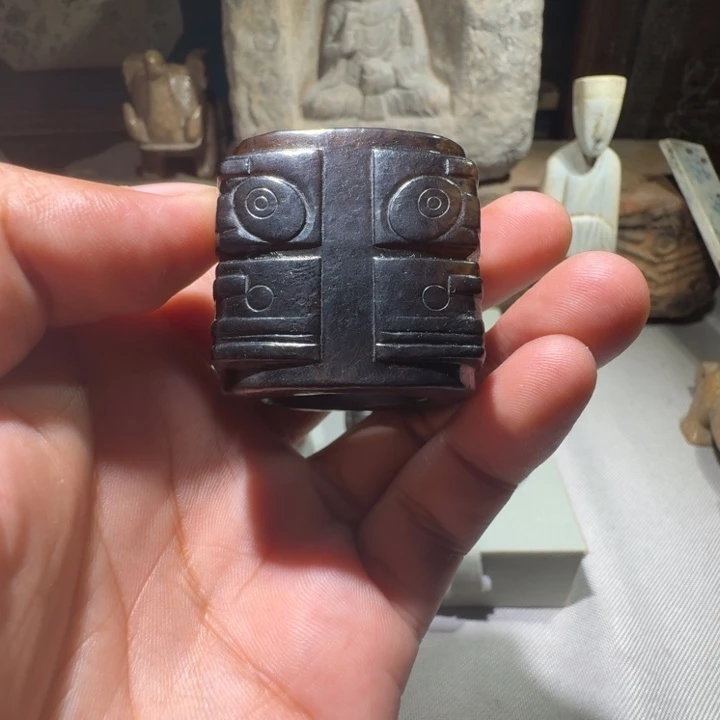 依***古和田玉（糖玉）未镶嵌挂件