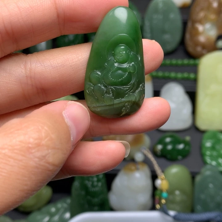 和田玉未镶嵌挂件