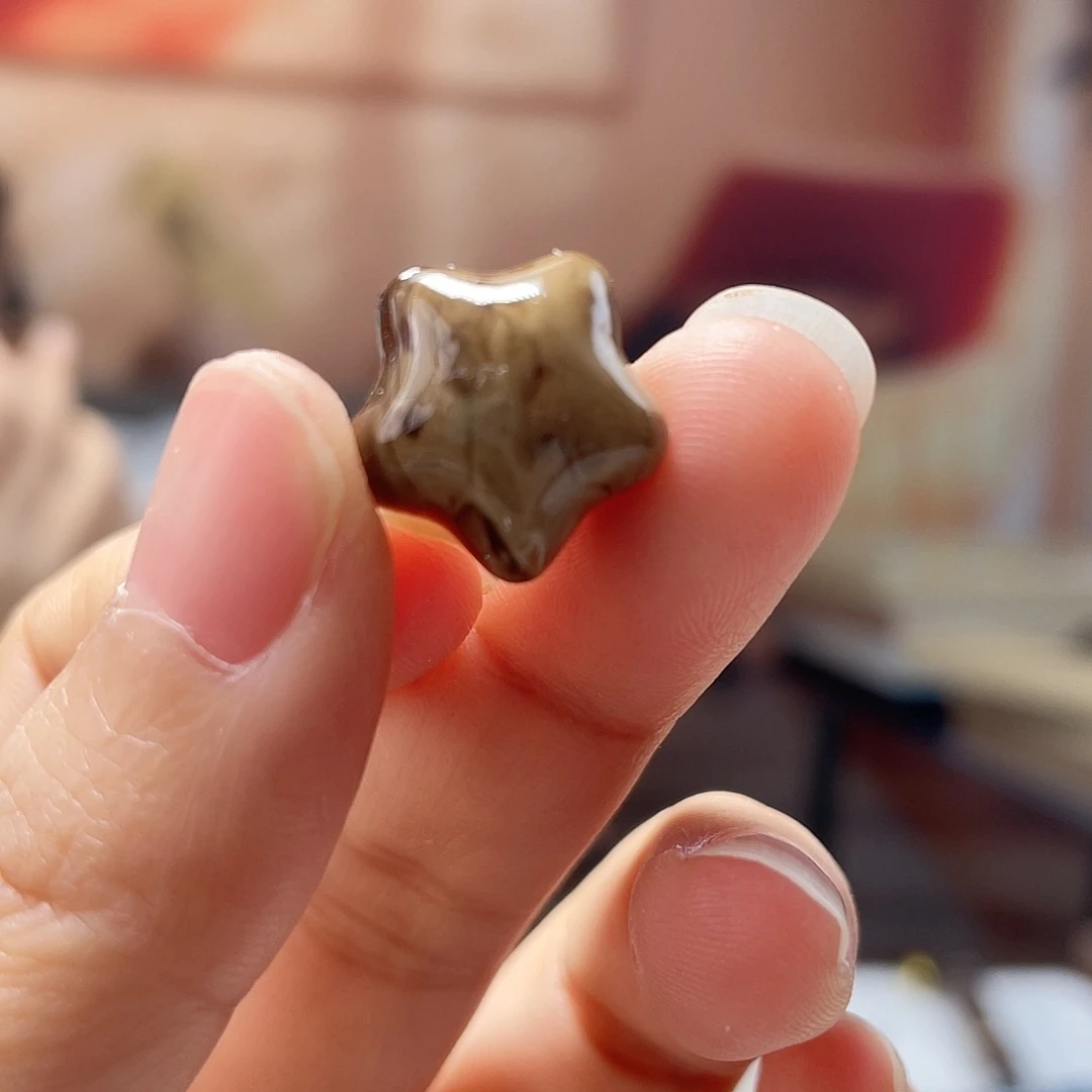 琥珀未镶嵌裸石吊坠