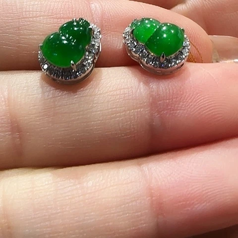 翡翠18K金镶嵌耳饰