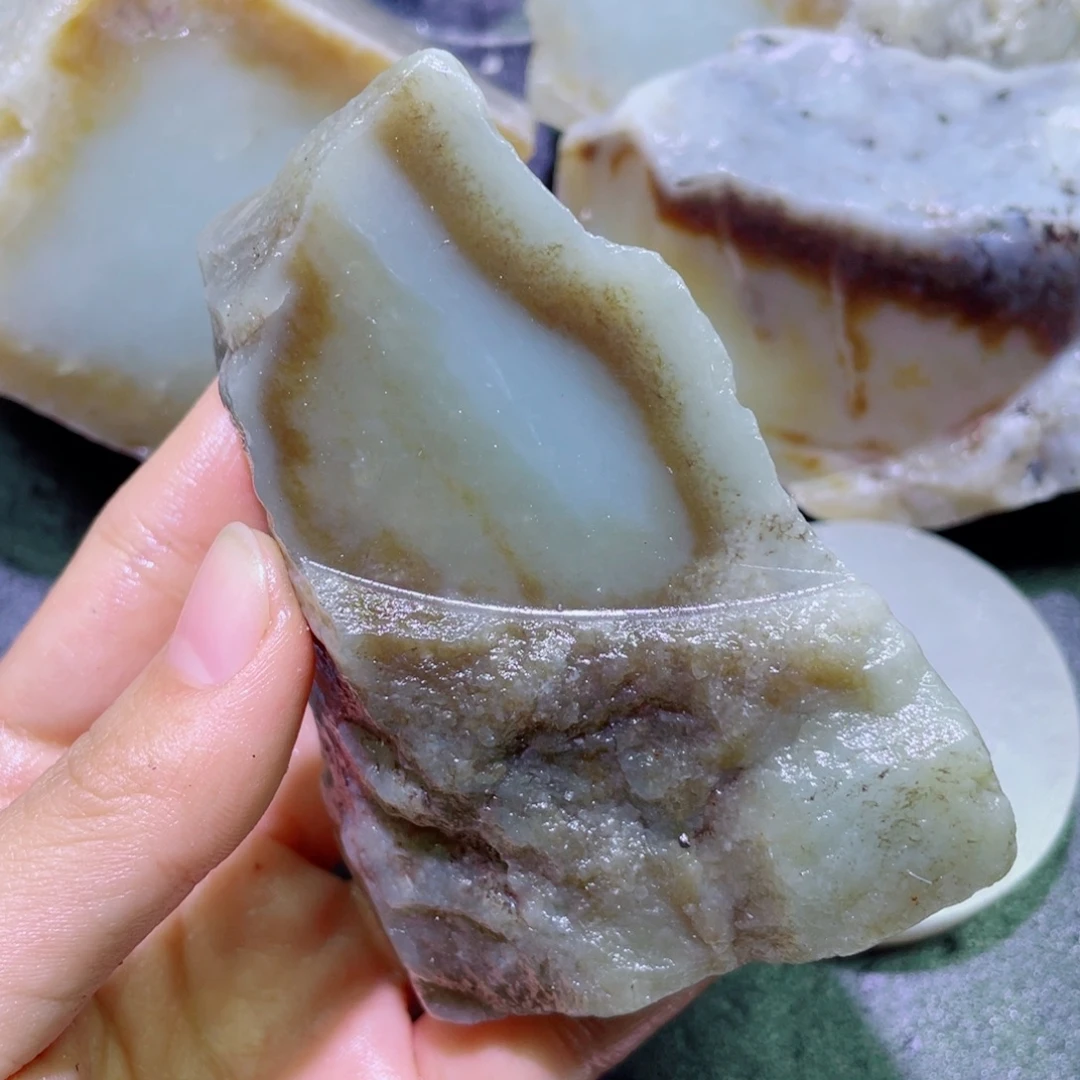 和田玉未镶嵌珠宝半成品