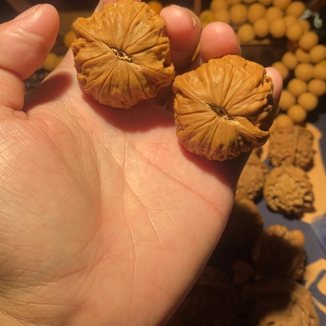 大****?文玩核桃铁锤福利