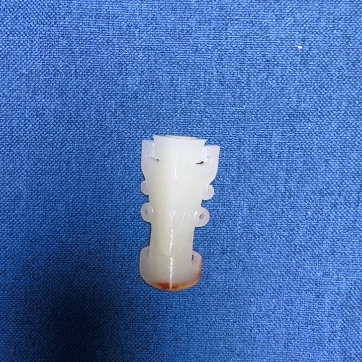 和田玉（糖玉）挂件未镶嵌古**品